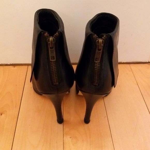 San Marina boots, Size 6 - Picture 3 of 3